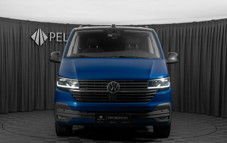 Volkswagen Caravelle T6 рестайлинг, 2021 год, 4 390 000 рублей, 3 фотография