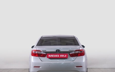 Toyota Camry, 2014 год, 2 099 000 рублей, 5 фотография