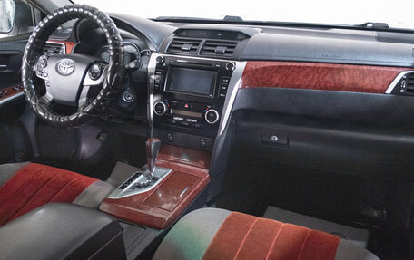 Toyota Camry, 2014 год, 2 099 000 рублей, 19 фотография