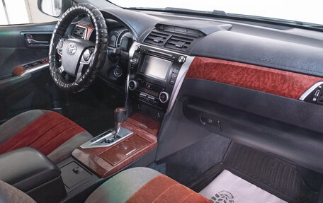 Toyota Camry, 2014 год, 2 099 000 рублей, 20 фотография