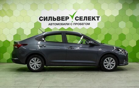 Hyundai Solaris II рестайлинг, 2021 год, 1 700 000 рублей, 8 фотография
