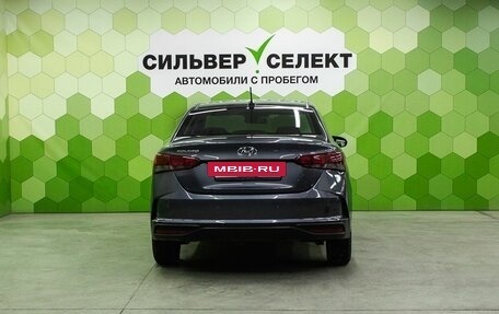 Hyundai Solaris II рестайлинг, 2021 год, 1 700 000 рублей, 4 фотография