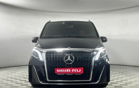 Mercedes-Benz Vito, 2023 год, 7 450 000 рублей, 2 фотография