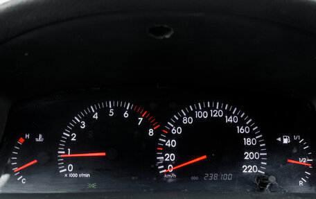 Toyota Corolla, 2005 год, 585 000 рублей, 13 фотография