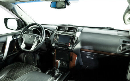 Toyota Land Cruiser Prado 150 рестайлинг 2, 2015 год, 3 600 000 рублей, 9 фотография