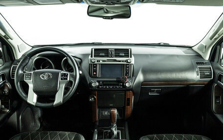 Toyota Land Cruiser Prado 150 рестайлинг 2, 2015 год, 3 600 000 рублей, 13 фотография