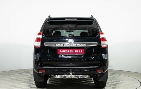 Toyota Land Cruiser Prado 150 рестайлинг 2, 2015 год, 3 600 000 рублей, 6 фотография