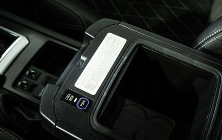 Toyota Land Cruiser Prado 150 рестайлинг 2, 2015 год, 3 600 000 рублей, 18 фотография