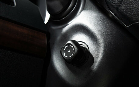 Toyota Land Cruiser Prado 150 рестайлинг 2, 2015 год, 3 600 000 рублей, 23 фотография