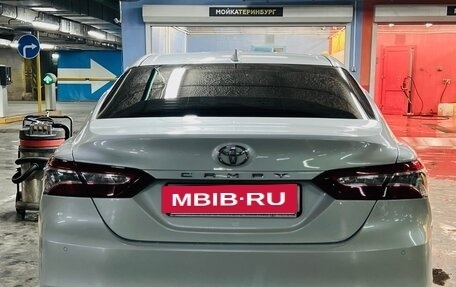 Toyota Camry, 2021 год, 2 980 000 рублей, 4 фотография