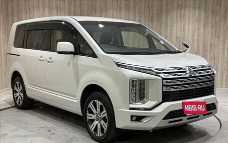 Mitsubishi Delica D:5 I, 2021 год, 2 520 000 рублей, 5 фотография