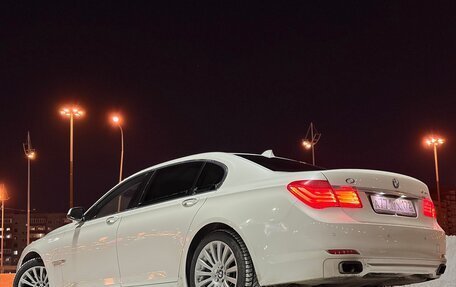 BMW 7 серия, 2011 год, 1 350 000 рублей, 21 фотография