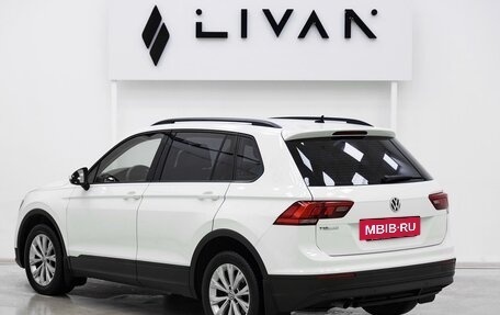 Volkswagen Tiguan II, 2020 год, 1 799 000 рублей, 4 фотография