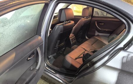 BMW 3 серия, 2009 год, 900 000 рублей, 25 фотография