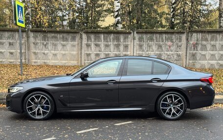 BMW 5 серия, 2020 год, 5 990 000 рублей, 2 фотография