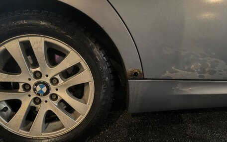 BMW 3 серия, 2009 год, 900 000 рублей, 28 фотография