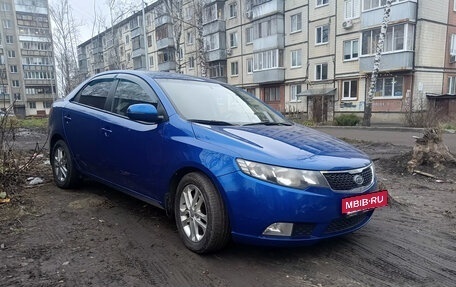 KIA Cerato III, 2011 год, 800 000 рублей, 2 фотография