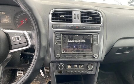 Volkswagen Polo VI (EU Market), 2018 год, 551 000 рублей, 4 фотография