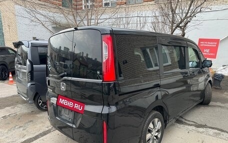 Honda Stepwgn IV, 2016 год, 1 930 000 рублей, 19 фотография