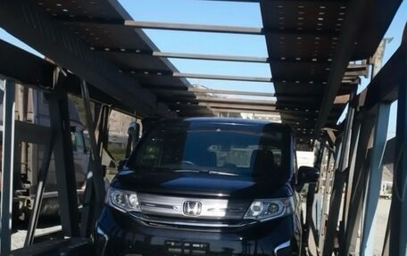 Honda Stepwgn IV, 2016 год, 1 930 000 рублей, 34 фотография