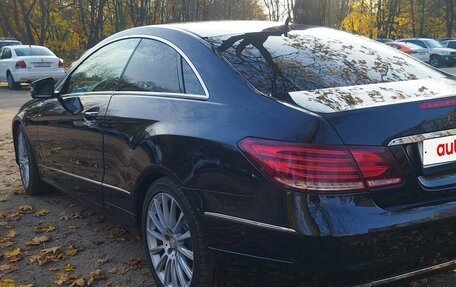 Mercedes-Benz E-Класс, 2015 год, 1 950 000 рублей, 4 фотография