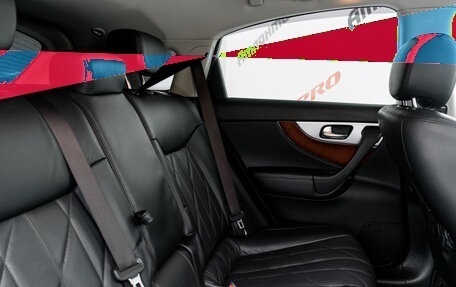 Infiniti QX70, 2013 год, 2 100 000 рублей, 27 фотография