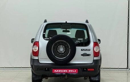 Chevrolet Niva I рестайлинг, 2017 год, 707 000 рублей, 8 фотография