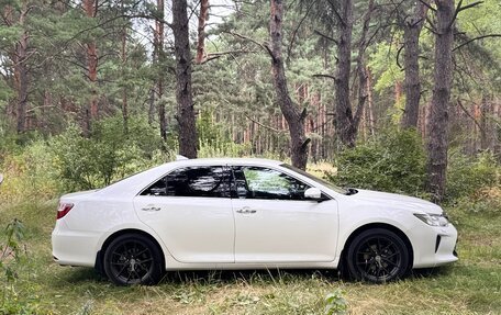 Toyota Camry, 2015 год, 1 950 000 рублей, 3 фотография