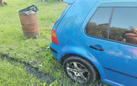 Volkswagen Golf IV, 1998 год, 150 000 рублей, 2 фотография