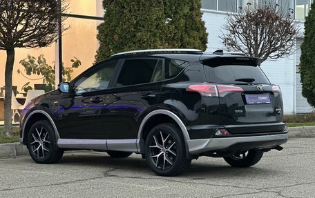 Toyota RAV4, 2017 год, 2 550 000 рублей, 4 фотография