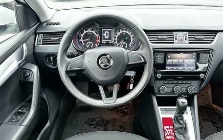 Skoda Octavia, 2018 год, 1 750 000 рублей, 15 фотография