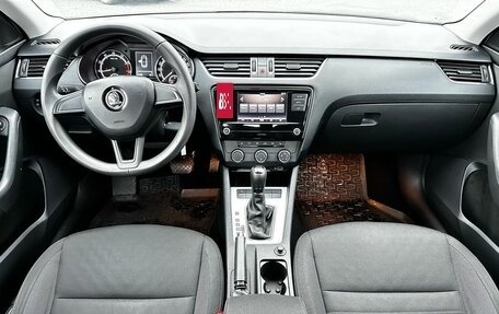 Skoda Octavia, 2018 год, 1 750 000 рублей, 14 фотография