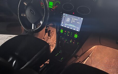 Ford Focus II рестайлинг, 2005 год, 550 000 рублей, 1 фотография