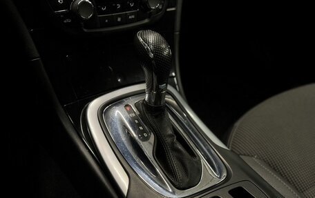 Opel Insignia II рестайлинг, 2010 год, 950 000 рублей, 15 фотография