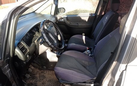 Opel Zafira A рестайлинг, 2004 год, 245 000 рублей, 4 фотография