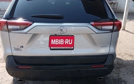 Toyota RAV4, 2019 год, 3 500 000 рублей, 2 фотография