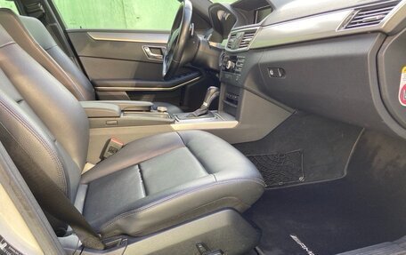 Mercedes-Benz E-Класс, 2010 год, 1 800 000 рублей, 10 фотография