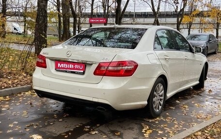 Mercedes-Benz E-Класс, 2010 год, 1 800 000 рублей, 2 фотография