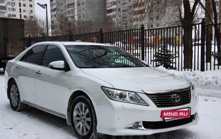 Toyota Camry, 2013 год, 2 000 000 рублей, 3 фотография