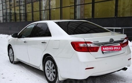 Toyota Camry, 2013 год, 2 000 000 рублей, 7 фотография