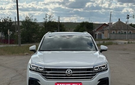 Volkswagen Touareg III, 2019 год, 6 100 000 рублей, 2 фотография