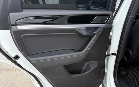 Volkswagen Touareg III, 2019 год, 6 100 000 рублей, 16 фотография