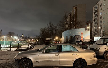 Mercedes-Benz E-Класс, 2003 год, 305 000 рублей, 6 фотография