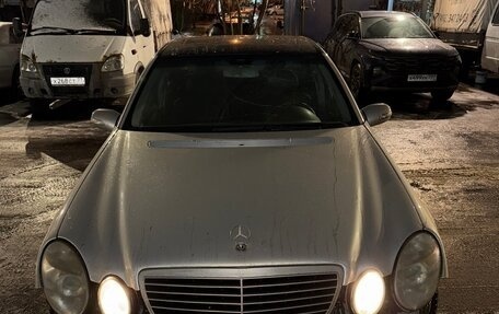 Mercedes-Benz E-Класс, 2003 год, 305 000 рублей, 4 фотография