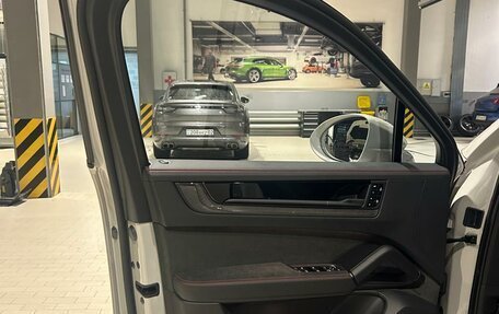 Porsche Cayenne III, 2025 год, 23 890 000 рублей, 12 фотография