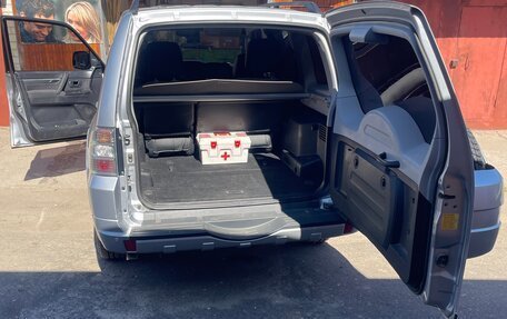 Mitsubishi Pajero IV, 2011 год, 1 600 000 рублей, 4 фотография