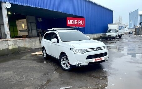 Mitsubishi Outlander III рестайлинг 3, 2012 год, 1 240 000 рублей, 3 фотография