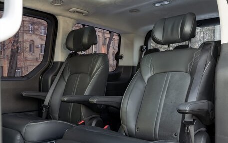 Hyundai Staria, 2023 год, 8 050 000 рублей, 5 фотография