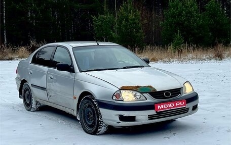 Toyota Avensis III рестайлинг, 2002 год, 170 000 рублей, 1 фотография