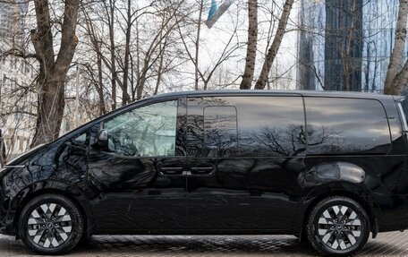 Hyundai Staria, 2023 год, 8 050 000 рублей, 13 фотография